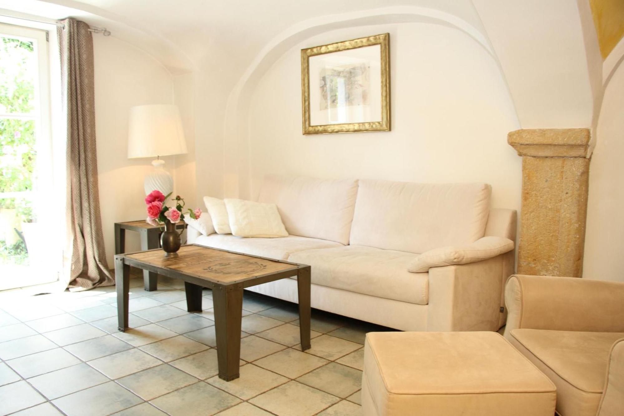 Apartmenthaus Brunnenhof Papstdorf