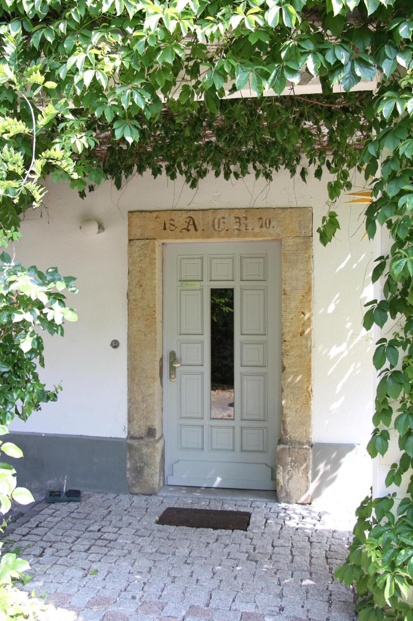 Apartmenthaus Brunnenhof * Papstdorf